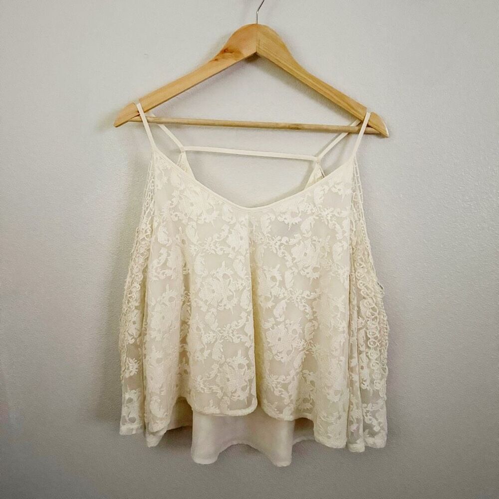 ASTR‎ THE LABEL | Cream Ivory Lace Crochet Cold Shoulder Tank 3/4 Sleeve | Small